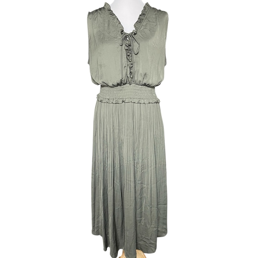 Lane Bryant pleated olive green midi dress - Picture 2 of 8